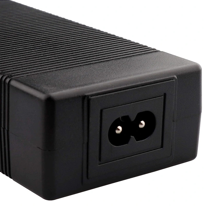 cargador premium 54,6v 2a