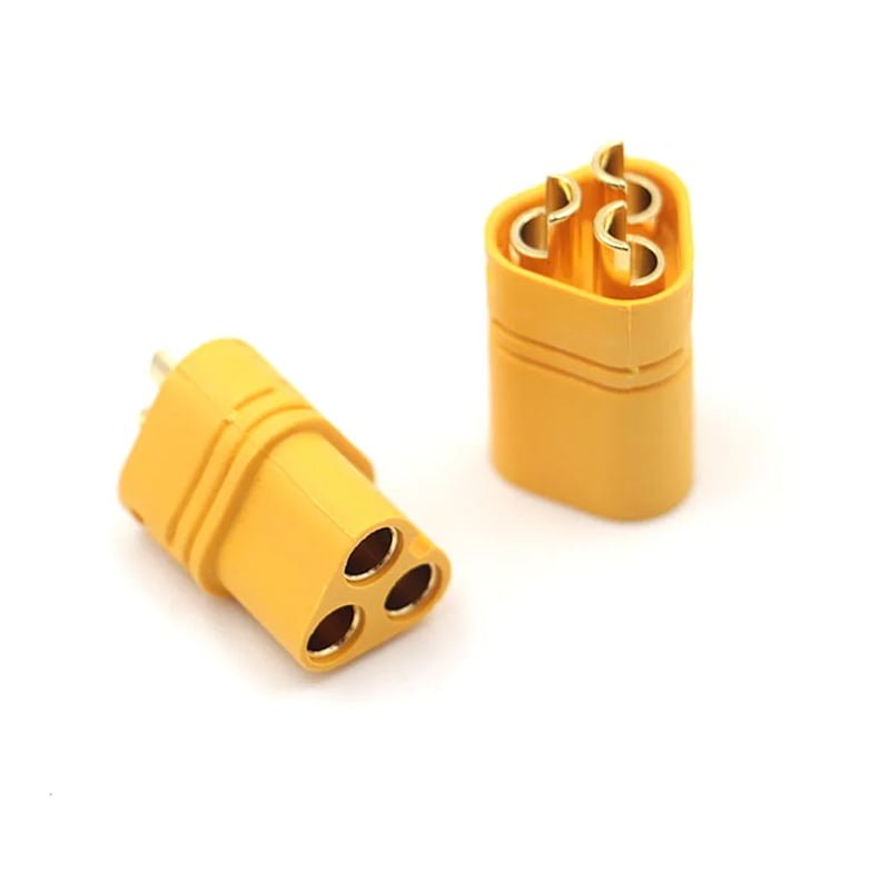 Pack de 10 conectores macho. Estos son conectores de tres contactos MT60 de alta corriente comúnmente utilizados en el mundo del radiocontrol. Son ideales para proyectos que involucran motores y controladores de motor de alta potencia donde la corriente a manejar es grande. Corriente máxima soportada 60A.