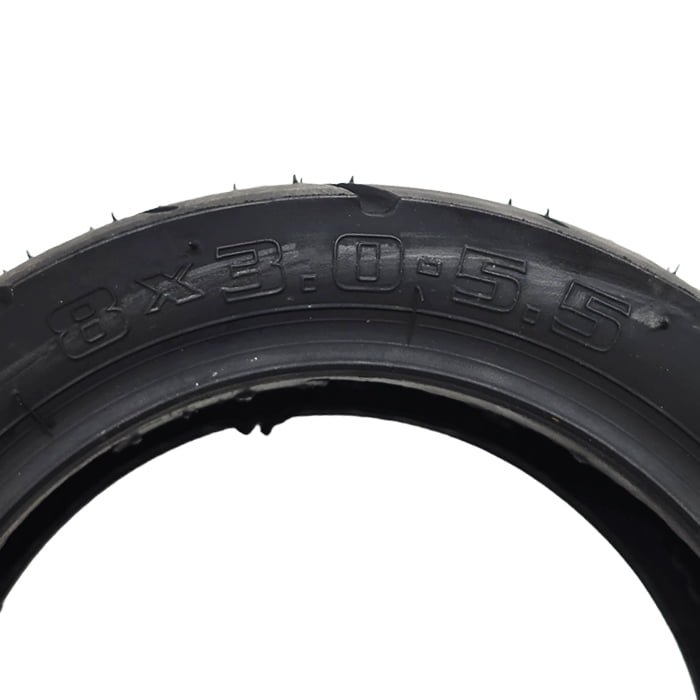 neumatico detalle 8x3 5.5