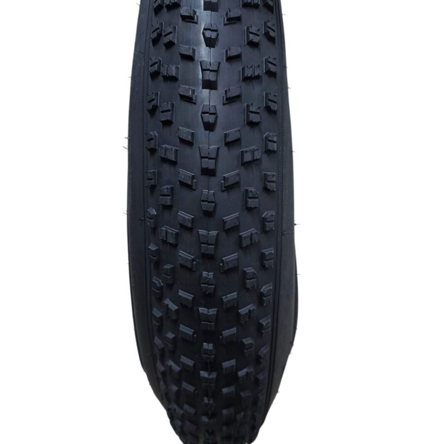 Neumático 24x4.0 Con una cámara de aire Negro